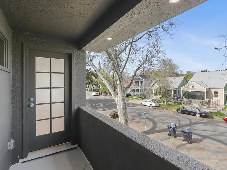 1720 U St #3 — Photo 26