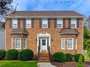 1031 Lisa Run Dr, Kernersville, NC 27284