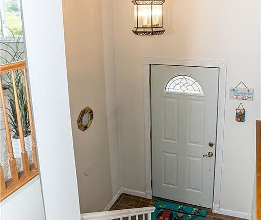 3rd image of 149 Wayne Dr