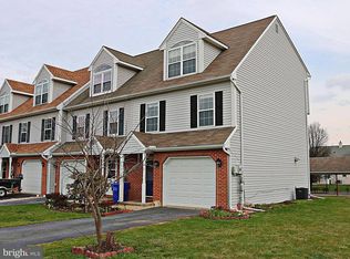 22 Warwick Cir, Mechanicsburg, PA