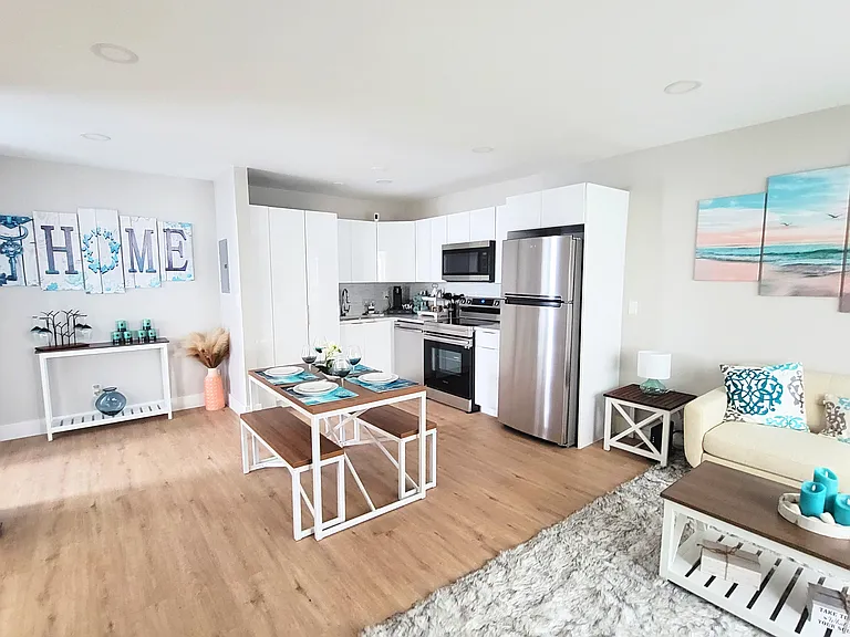 Cottage Cove — Photo 28