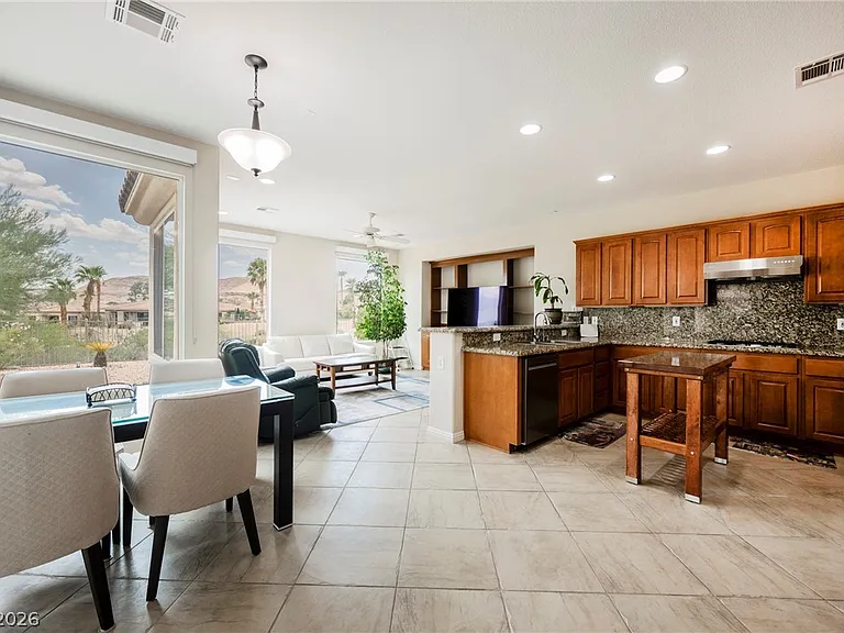 5222 Fiore Bella Blvd — Photo 2