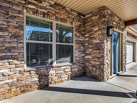 2nd image of 1118 Scatter Way