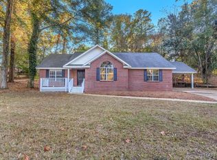 171 Pine Forest Dr, Deatsville, AL 36022