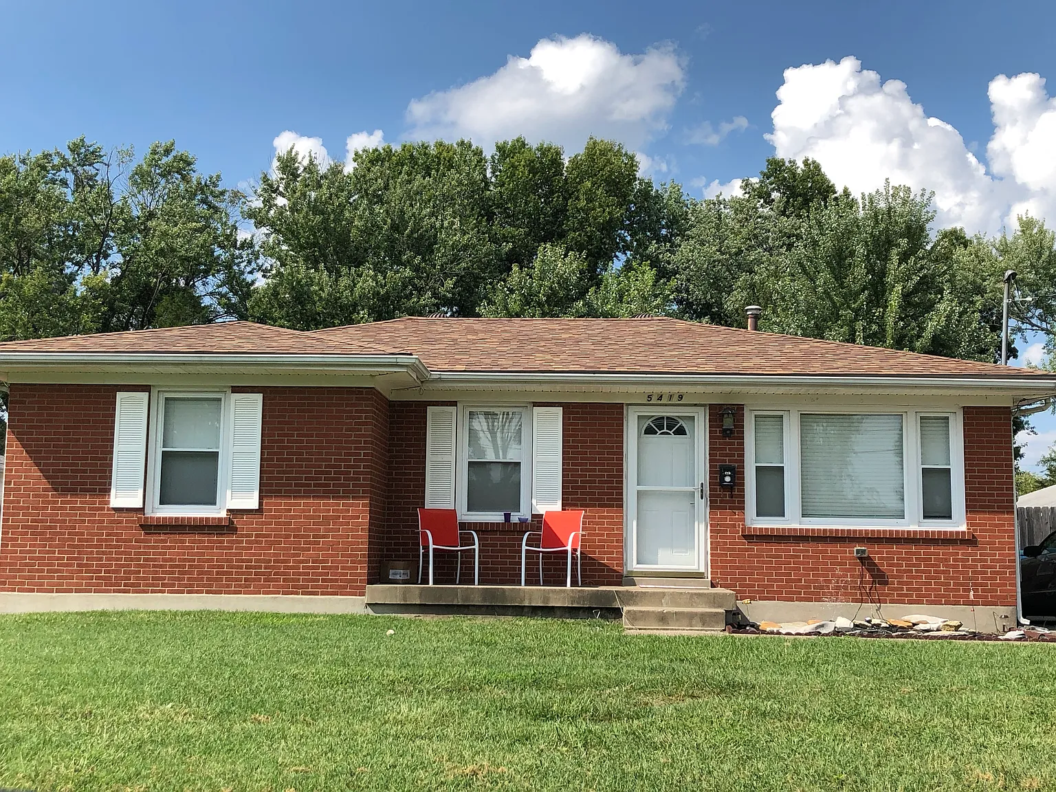 5419 Azalea Ln photo 1