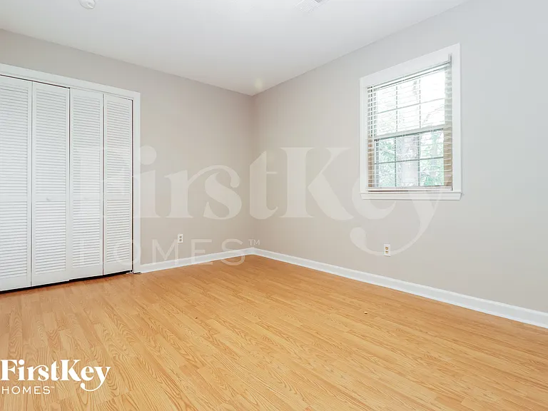 120 Fox Chase Dr — Photo 12