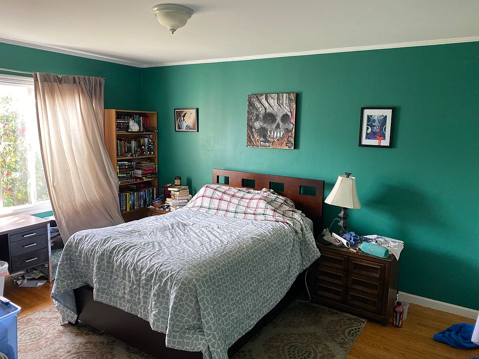 1st image of 379 Hale St