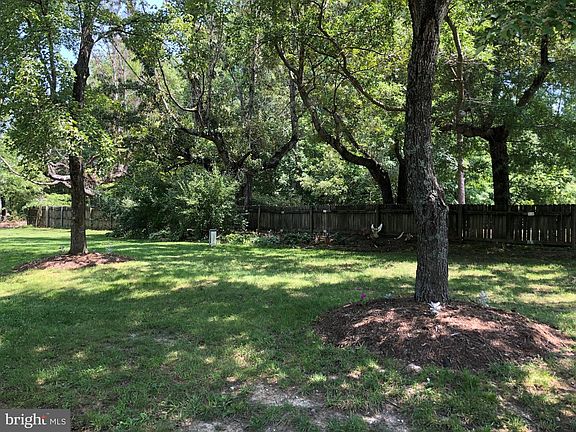 2nd image of 5900 Bradley Ln
