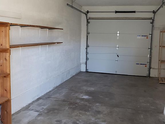 3rd image of 2731 Flores St
