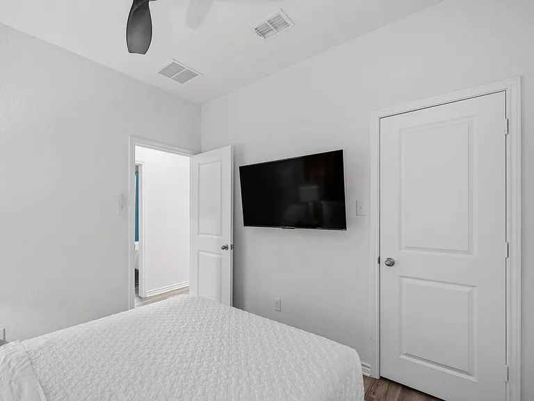 4015 Casita Mia St — Photo 30