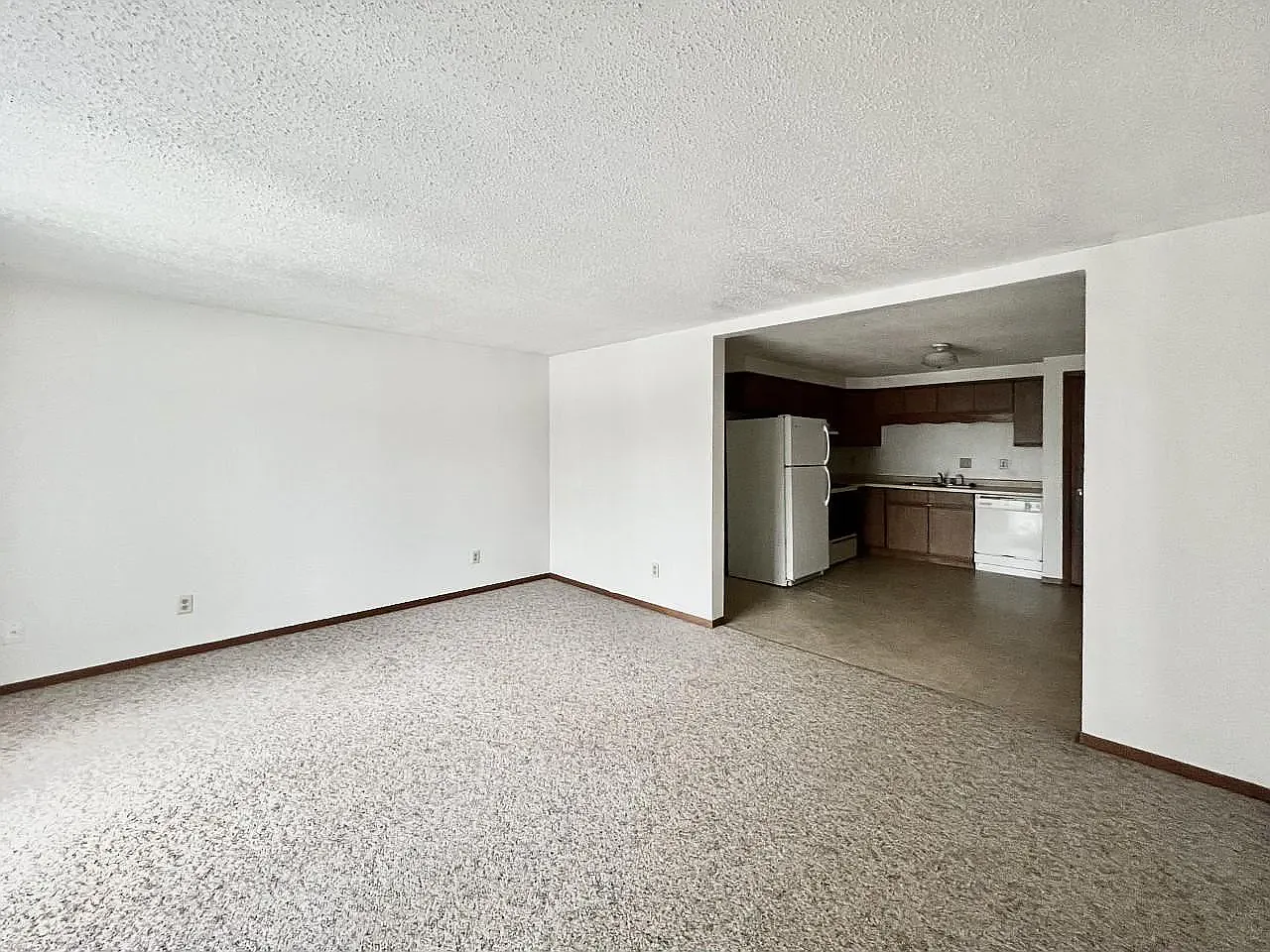 2 bed, $1,150 — Photo 3