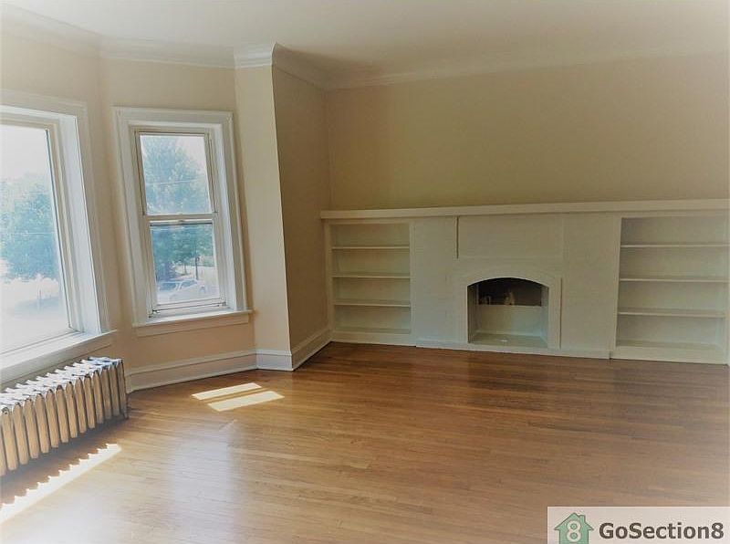 1st image of 7842 S Cregier Ave APT 1