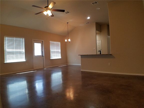 2nd image of 142 Samuel Dr #B