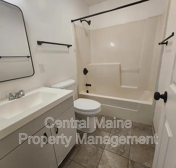 37 Northern Avenue Hts #2 — Photo 11