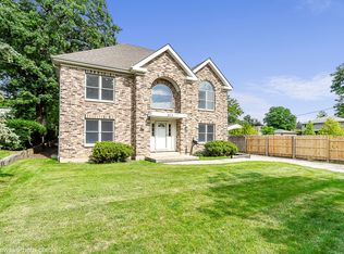 511 Lockard Ln, Highwood, IL 60040