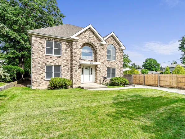 511 Lockard Ln, Highwood, IL 60040
