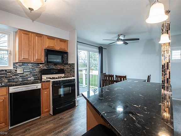 4th image of 11480 Johnson Dr