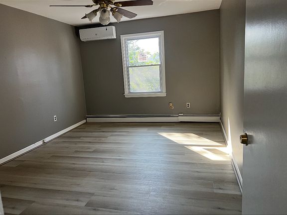 2nd image of 505 Saint Marks St Floor 1