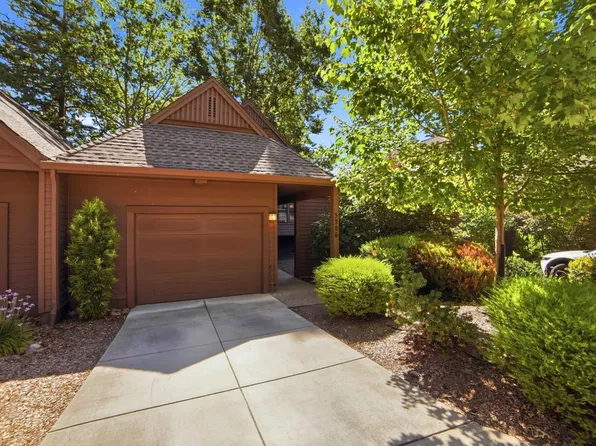 3306 Parker Hill Road, Santa Rosa, CA 95404