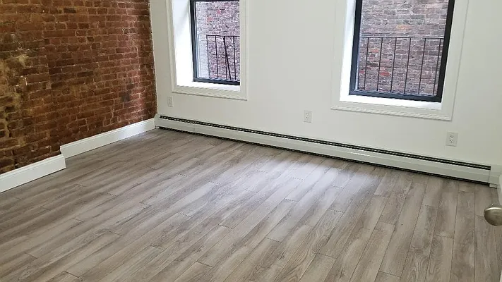 Rented by High Line NYC Realty Group | media 2