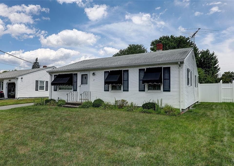 1st image of 21 Glen Meadows Dr