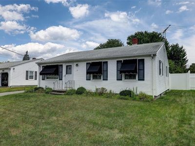 21 Glen Meadows Dr, Pawtucket, RI, 02861
