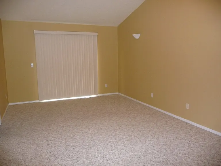 2053 W Park Ct NW — Photo 11