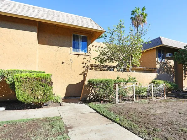 1272 E McFadden Ave, Santa Ana, CA 92705