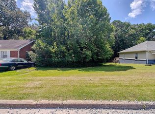 1117 Chickasaw Rd, Paris, TN 38242