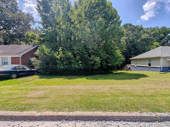 1117 Chickasaw Rd, Paris, TN 38242