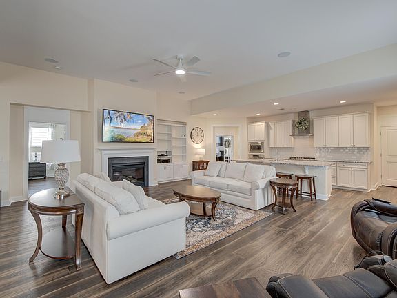 3rd image of 2077 Barn Swallow Rd