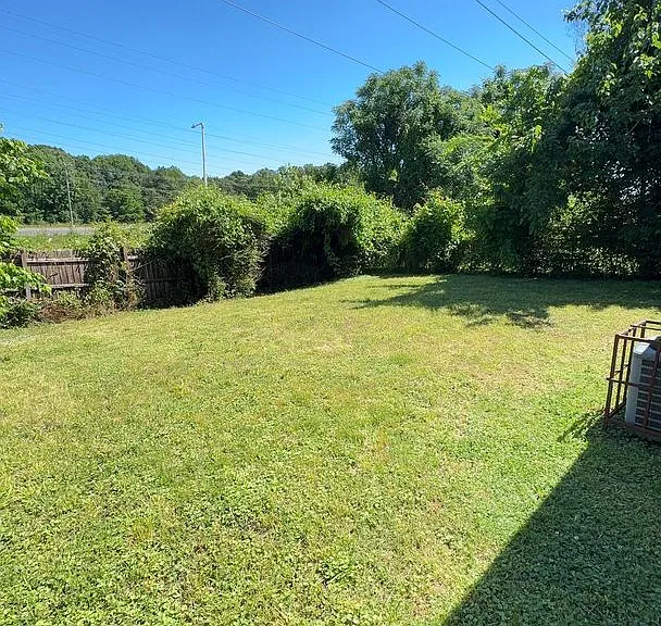 3518 Venable Rd — Photo 11