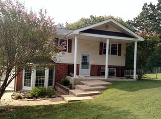 7708 E Village Ln, Hixson, TN 37343