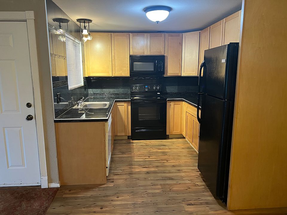2nd image of 6012 99th St NE