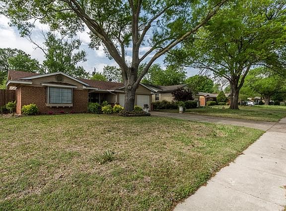 2nd image of 1227 Cypress Dr