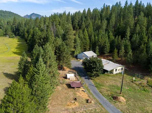 3076 Red Marble Rd, Chewelah, WA 99109