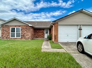1028 Kingsway Dr W, Gretna, LA 70056