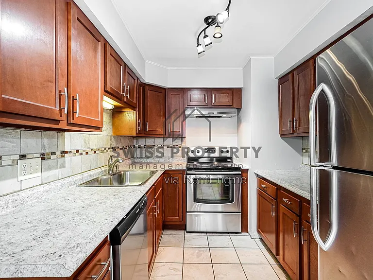 3381 Norwood St — Photo 4