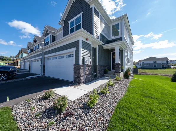 121 Huntington Dr, Waconia, MN 55387