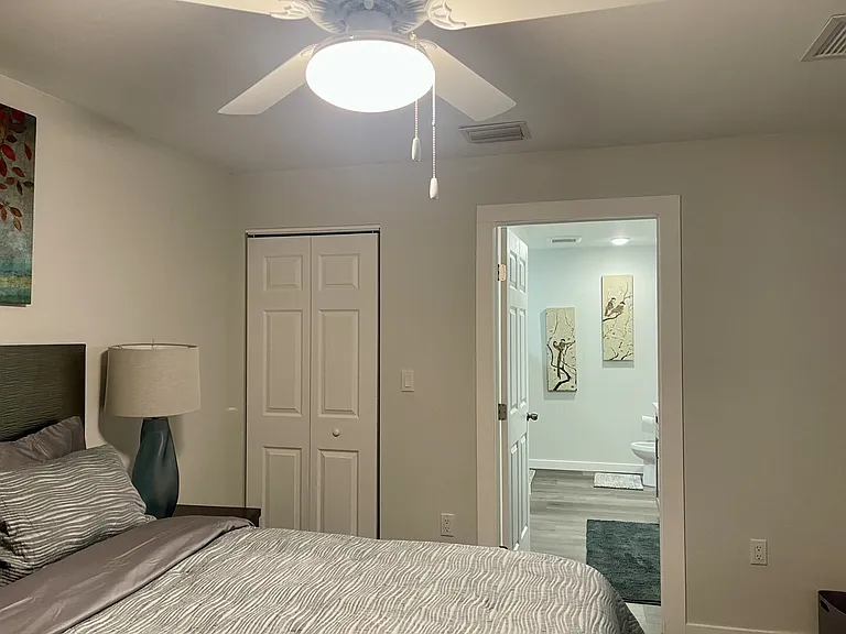 NW 1st Pl — Photo 6