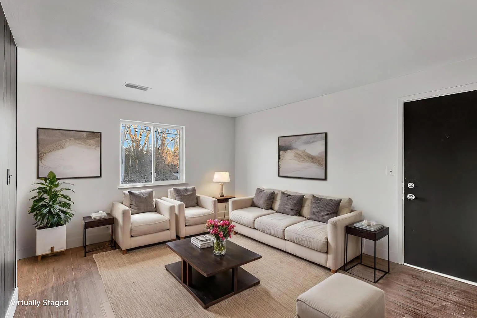 2 bed, 800 sqft, $1,089 — Photo 1