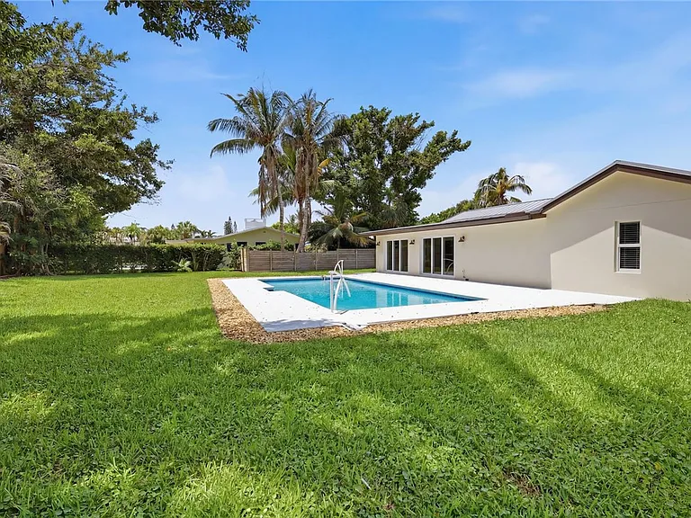 726 Live Oak Ln — Photo 23