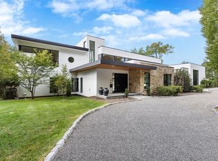 9 Woodland Rd, Sewickley, PA 15143