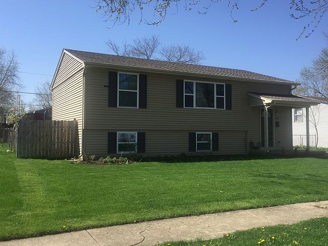 2nd image of 1742 Kingston Cir