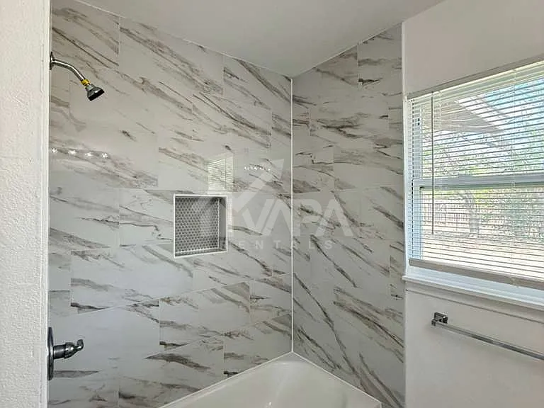 339 Brettonwood Dr — Photo 12