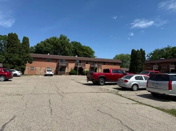 1912 Blackhawk Blvd, South Beloit, IL 61080