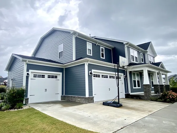 2928 Kingsfield Dr, Virginia Beach, VA 23456