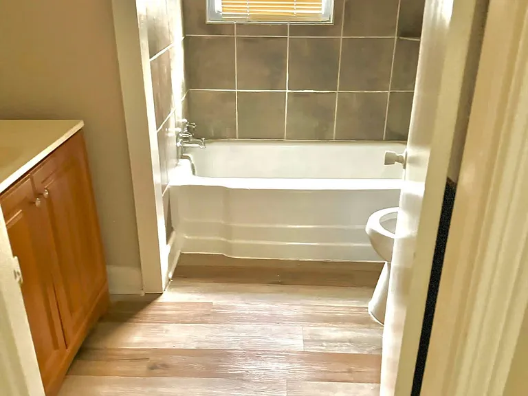 2597 Henderson St — Photo 13