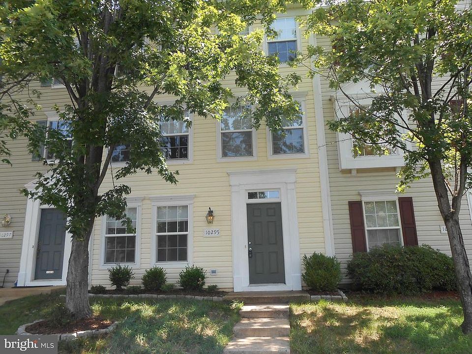 Terrific 3 finished level townhome!