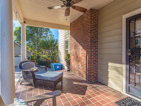 4th image of 1619 Berkley Cir